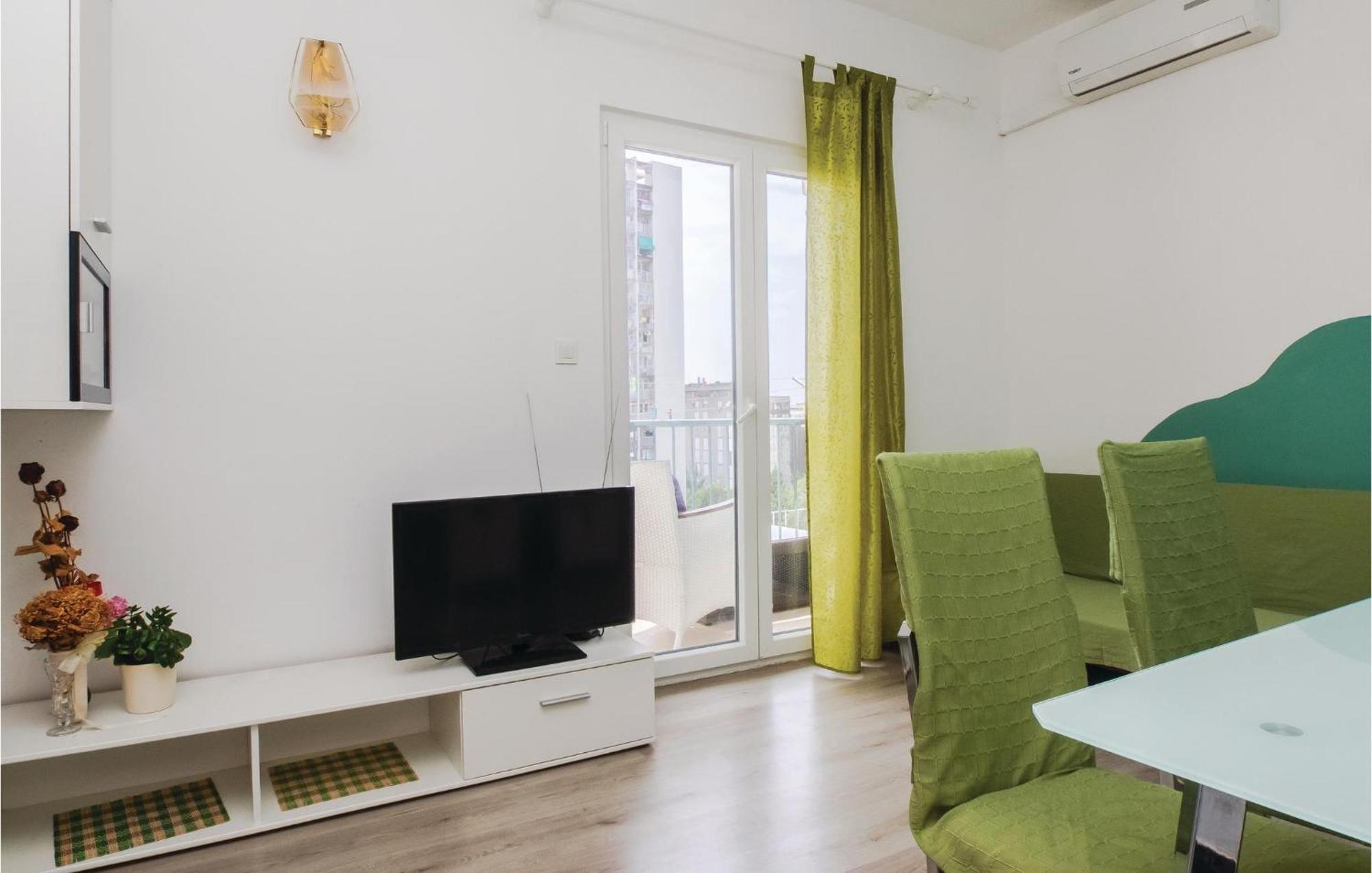 Cozy Apartment In Split With Kitchenette מראה חיצוני תמונה