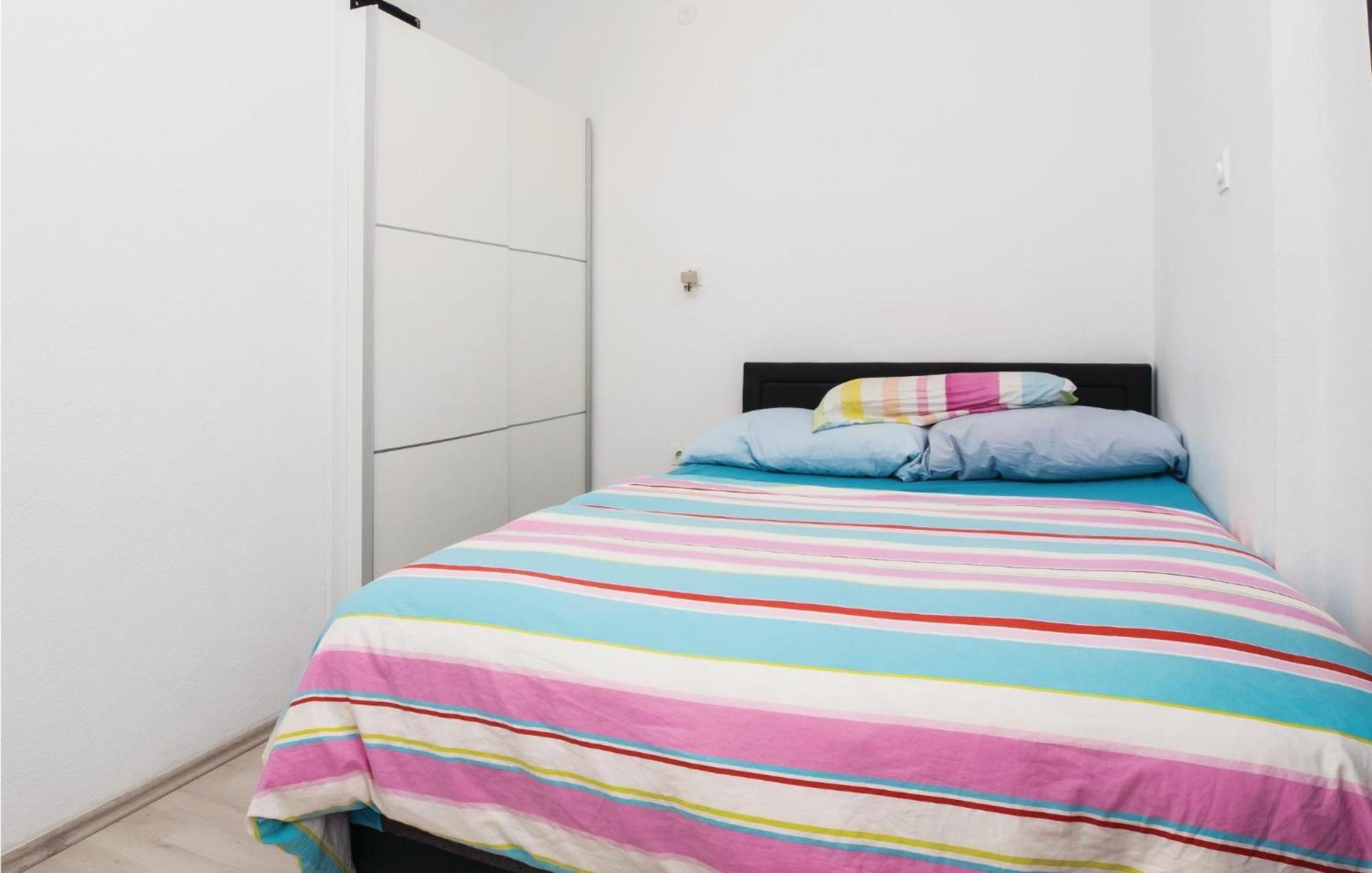Cozy Apartment In Split With Kitchenette מראה חיצוני תמונה
