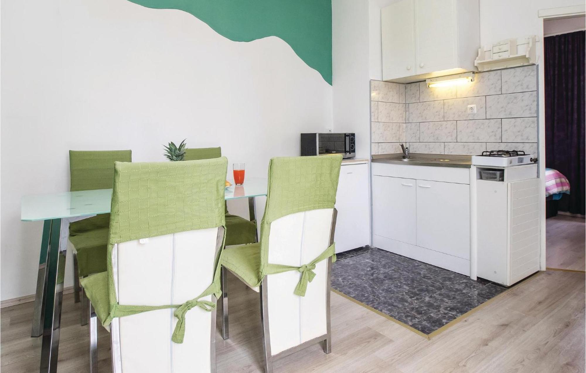 Cozy Apartment In Split With Kitchenette מראה חיצוני תמונה